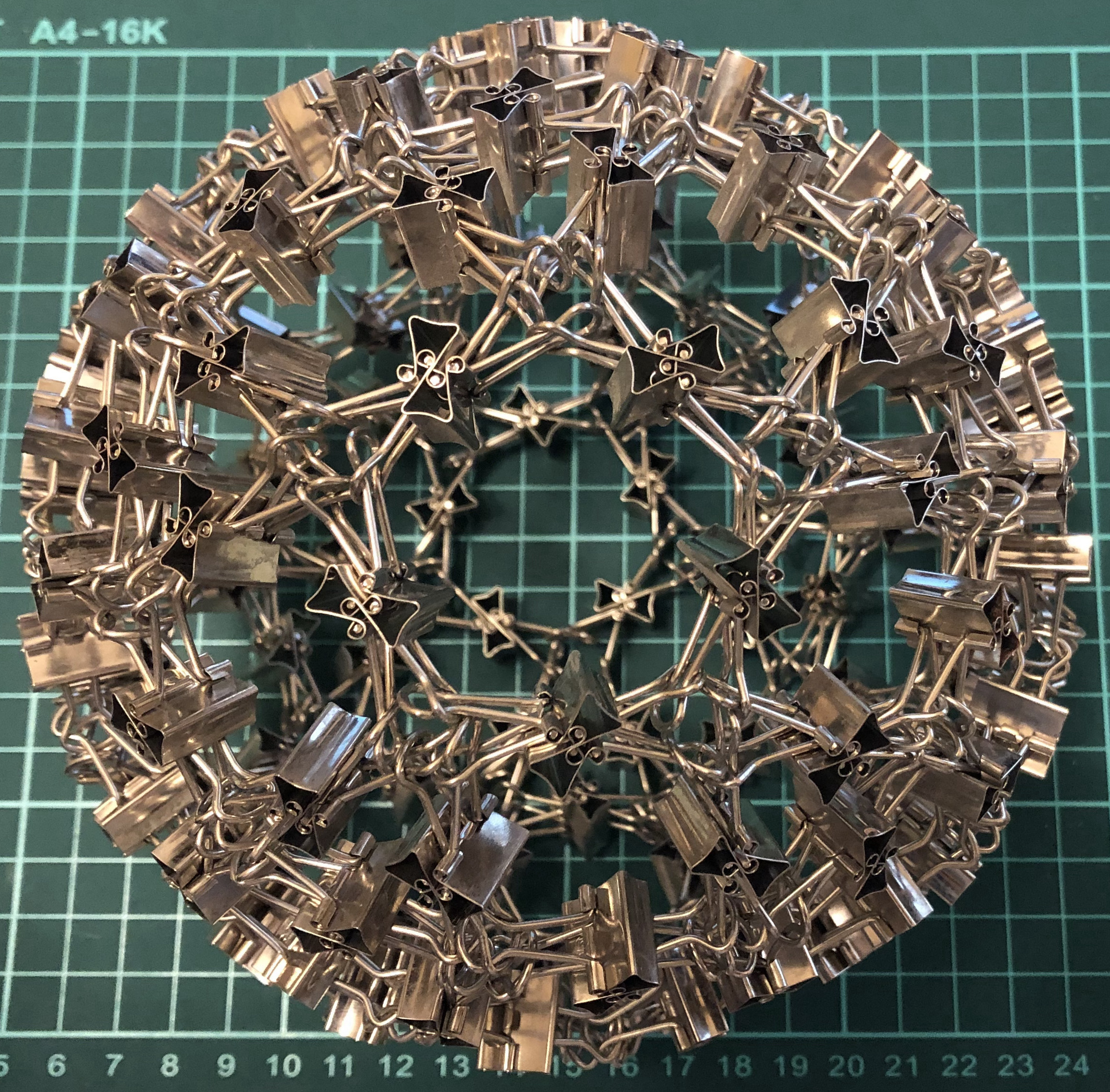 240 clips forming 120 I-edges forming rhombicosidodecahedron