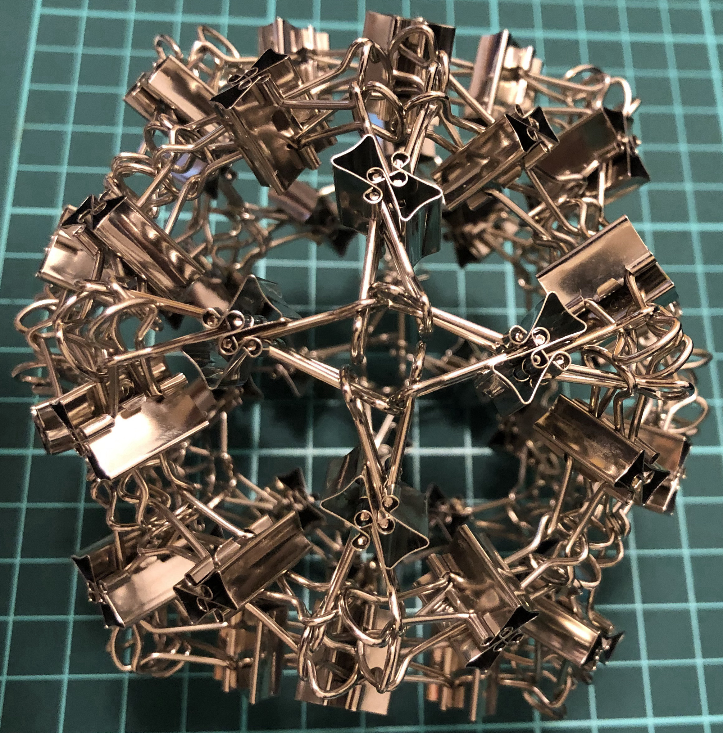 96 clips forming 96 I-edges forming deltoidal icositetrahedron